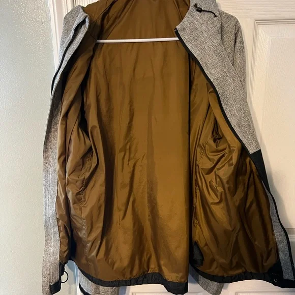 Men’s Large North Face DryVent Waterproof Jacket. New without Tags. - Picture 5 of 5